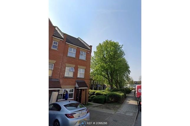 Thumbnail Room to rent in Rose Bates Drive, London
