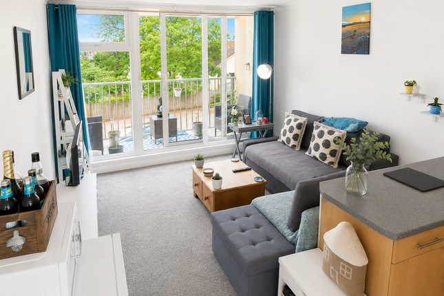 17, Devon View, Dawlish photo 2