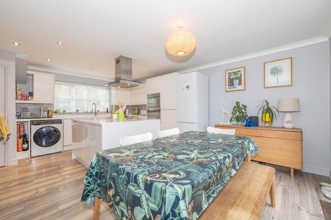 30, Hilton Close, Kent photo 3