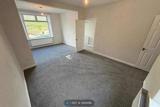 Clarence Street, Mountain Ash photo 2