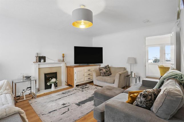 40, Hadleigh Drive, Sutton photo 3