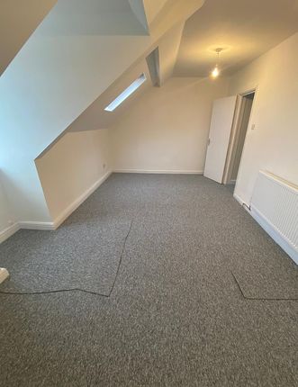 219D, Penarth Road, Cardiff photo 3