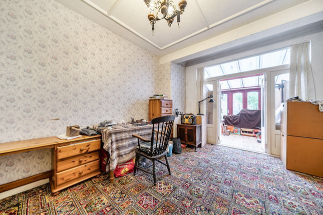 25, Pinner View, Harrow photo 4