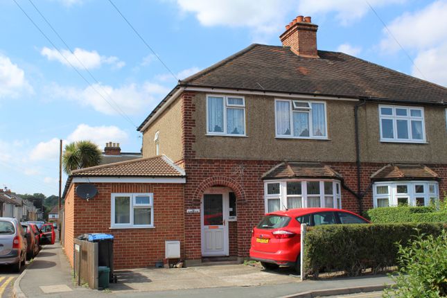 Thumbnail Flat to rent in Rusham Road, Egham, Surrey