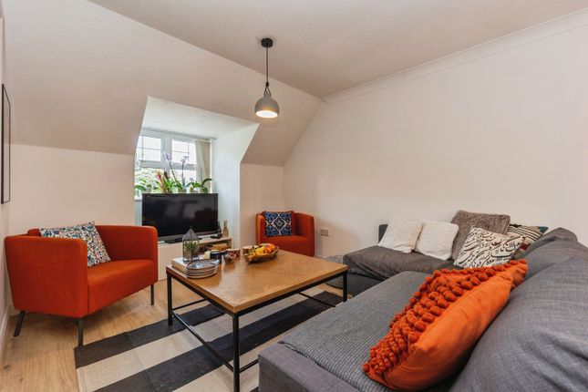 Flat 9, Wood Court, 205, Brooklands Road, Greater Manchester photo 4