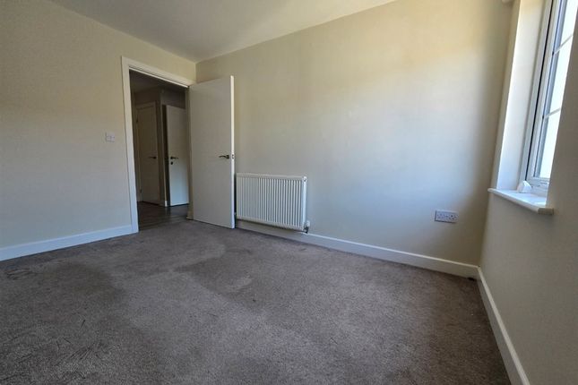 Flat 6, Platinum Apartments, 69, Lower Road, KENLEY photo 5