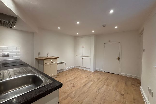 Flat 1, 43 King Street, Great Yarmouth photo 3