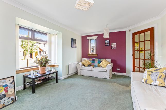 8, Wheatfield Walk, Loanhead photo 4