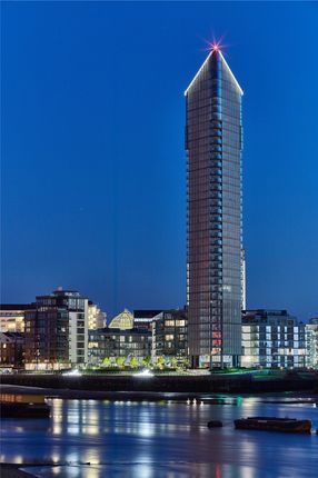 Flat for sale in Chelsea Waterfront, Tower West, Waterfront Drive, London