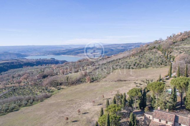 Villa for sale in Baschi, Terni, Umbria