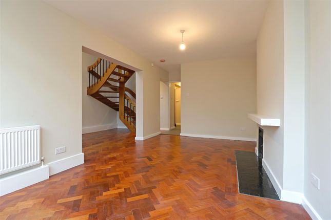 102, Southwood Lane, Highgate photo 2