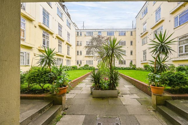 Thumbnail Flat for sale in Lansdowne Way, Stockwell, London