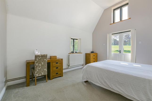 Cottage for sale in Caxton End, Bourn, Cambridge