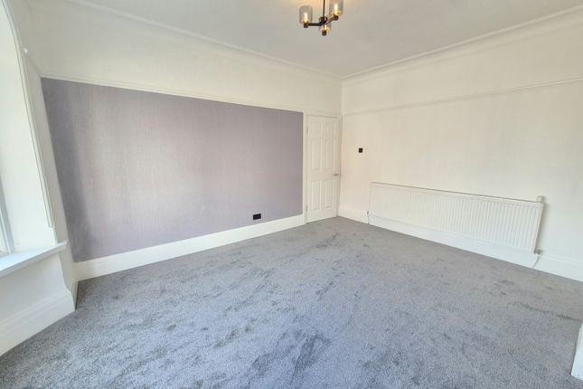 Edenvale Avenue, Blackpool photo 3