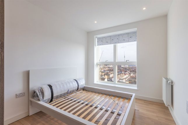 Flat for sale in Accolade Avenue, Southall