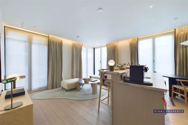 Flat to rent in Hanover Square, Mayfair, London