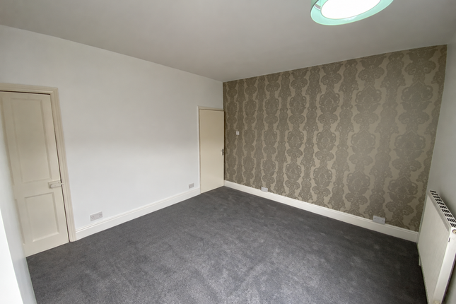 77 West End Avenue, Doncaster photo 4
