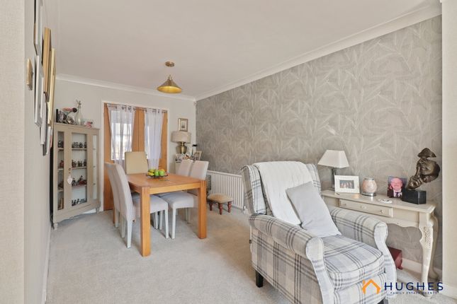 40, Binsted Avenue, Sheffield photo 4
