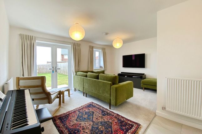 14, Brothwell Close, Lincoln photo 3