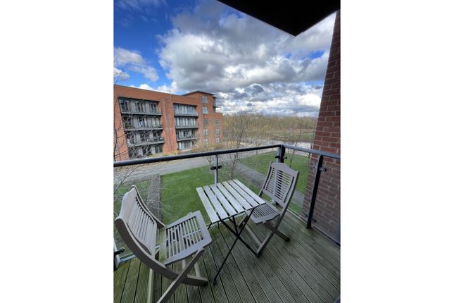 Flat for sale in Knostrop Quay, Leeds