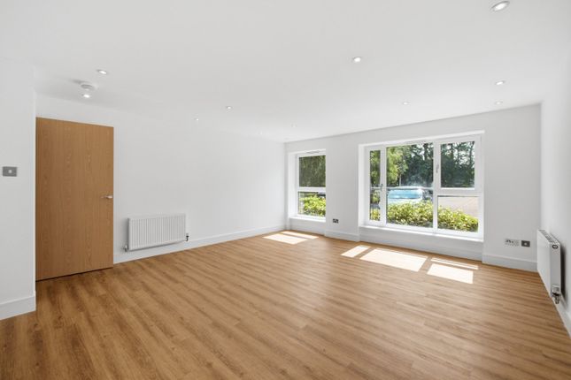 15/2 Pinkhill Park, Edinburgh photo 3