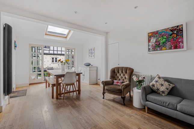Seaview, 12 Charles Street, Tring photo 3