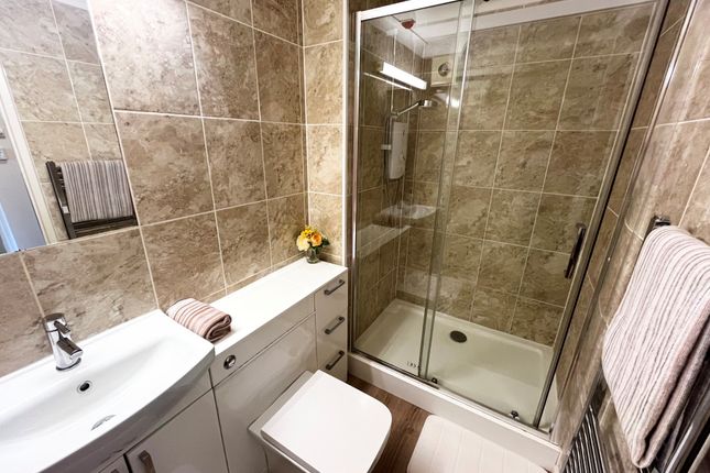 Flat 24, Poole photo 4