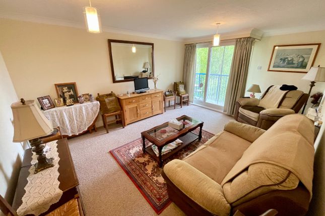 Flat for sale in Lords Place, Knights Field, Luton, Bedfordshire