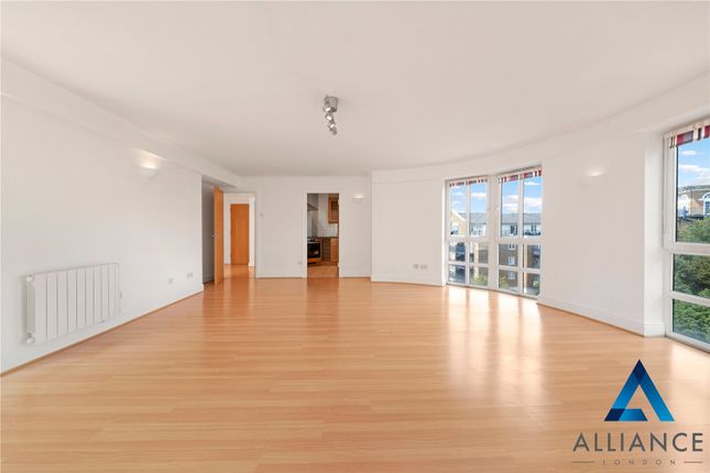 Flat 14, Queens Court, 8, Queens Court, Brightlingsea Place, Northey Street, London photo 4