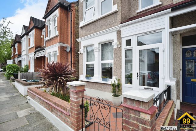 End terrace house for sale in Howard Road, Bromley, Kent
