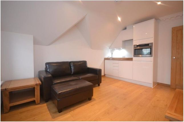 Thumbnail Flat to rent in Whitley Street, Reading