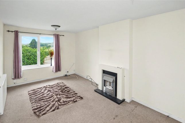 6, Worcester Drive, West Yorkshire photo 2