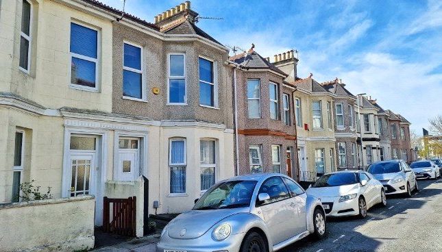 Flat for sale in Cotehele Avenue, Plymouth