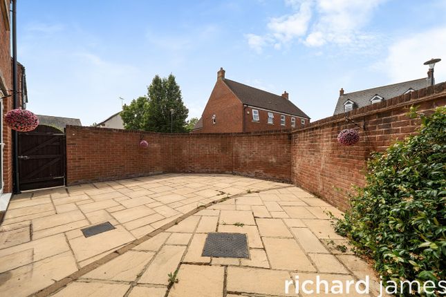 12, Butleigh Road, Swindon photo 2