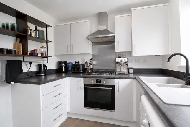 14, Hector Drive, Peterborough photo 3