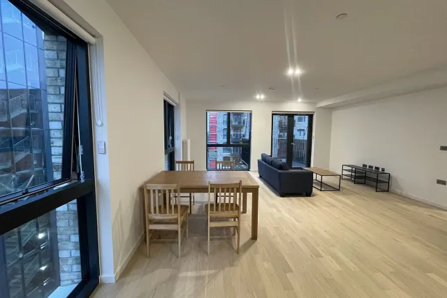 82 Calville House, 1 Bradshaw Yard, London photo 2