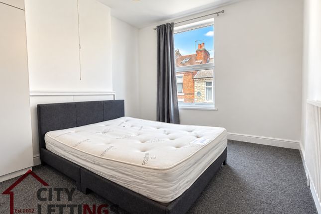 17, Finsbury Avenue, Sneinton photo 5