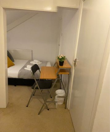Shared accommodation to rent in Queen's Gate Gardens, London