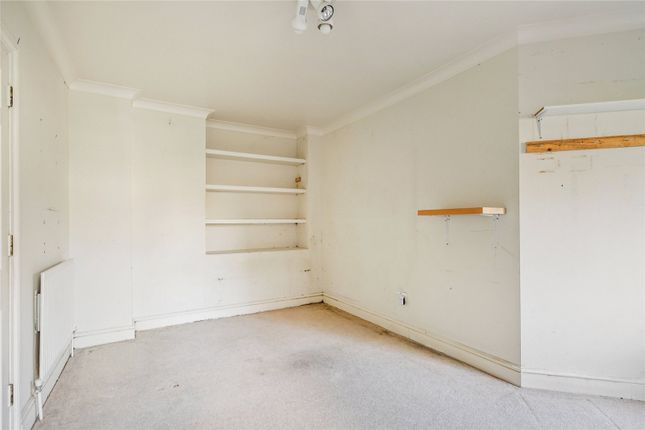 Flat 11,, Thornbury Court, London photo 4