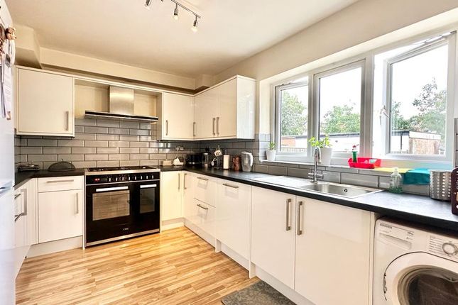 End terrace house for sale in Coniston Gardens, Ilford