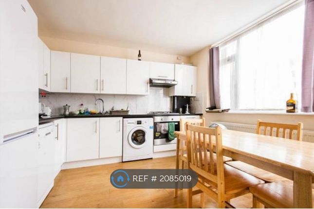 Thumbnail Flat to rent in Deeley Road, London