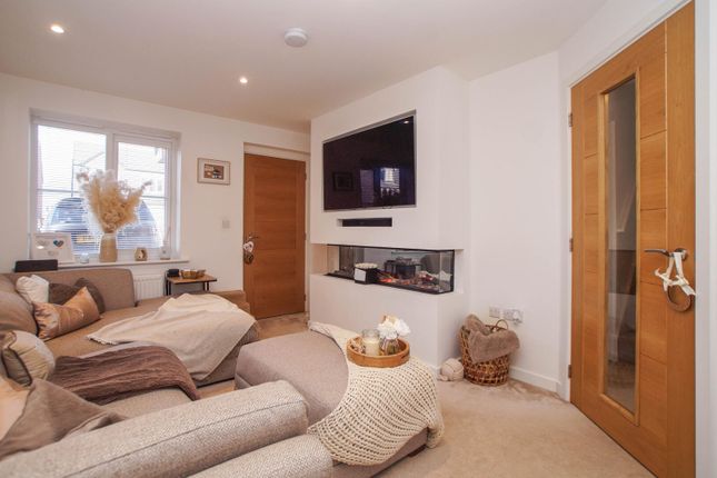 Snowdrop Close, Penrith photo 4