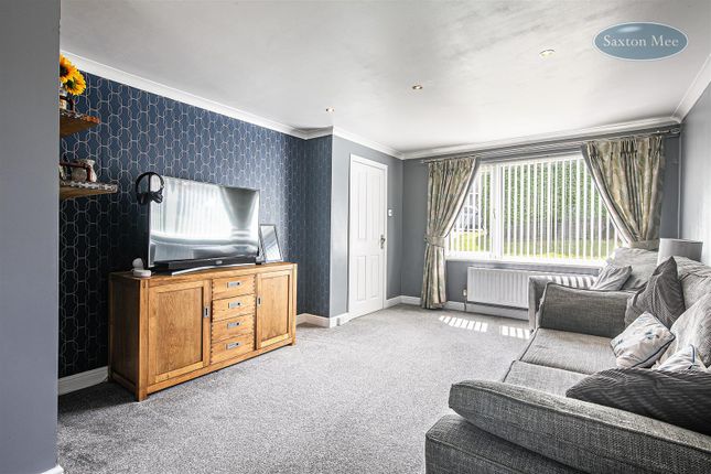 7, Coppice Close, Sheffield photo 3