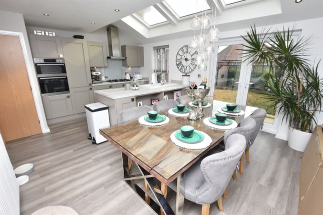 32, Crown Green Close, Birmingham photo 2