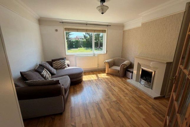 51, Welland Vale Road, Corby photo 2