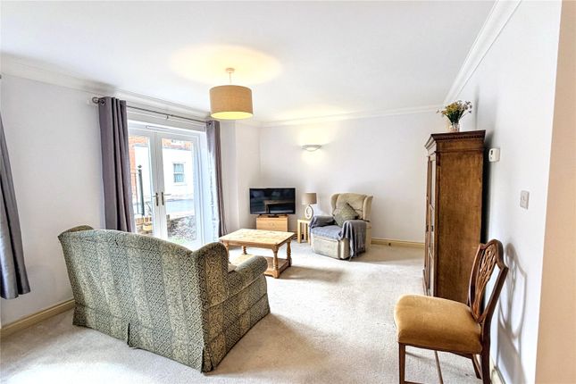 4, Weaver House, Chantry Court photo 4
