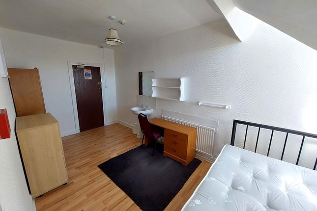 Room to rent in Wenlock Terrace, Fulford, York
