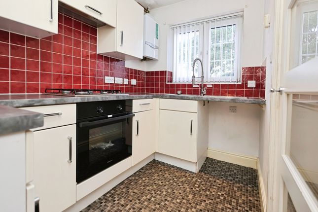 Griffin Close, West Midlands photo 4