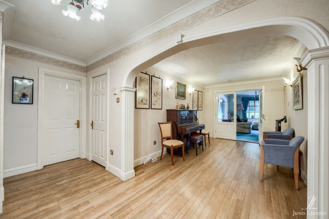 8, Broomhurst, Birmingham photo 3