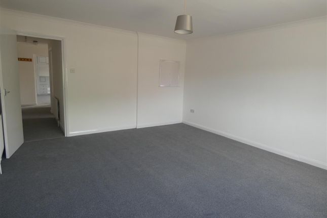 Flat 1 377, Prince Edward Road, South Shields photo 4